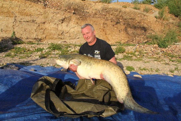 Mark with 78lb cat 