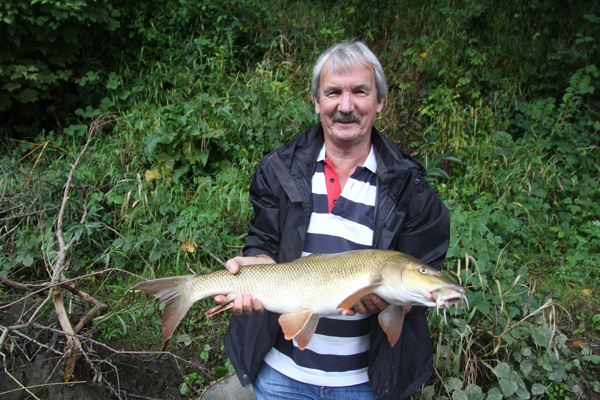 Roger with a nice barbel 